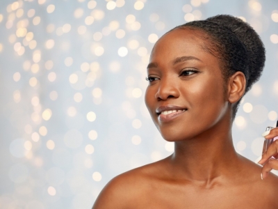 Astuce simple pour prolonger la tenue de  son parfum